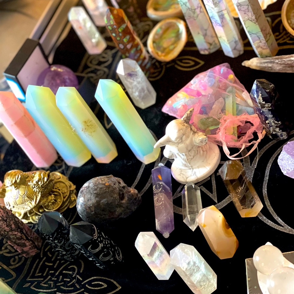 Mystical items 🧚🏻‍♀️🧜🏻‍♀️🧝🏻‍♀️🧞‍♂️🧞‍♀️🧝🏻‍♂️